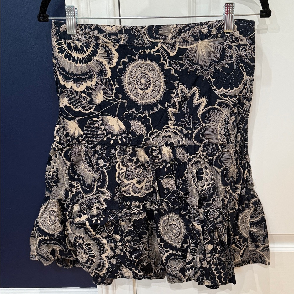 Ann Taylor Black and Cream Floral Skirt